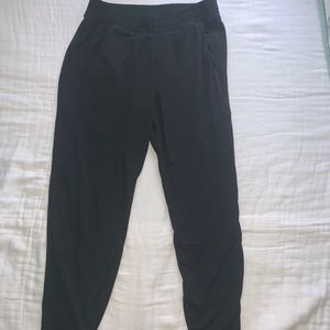 Black American Eagle Joggers
